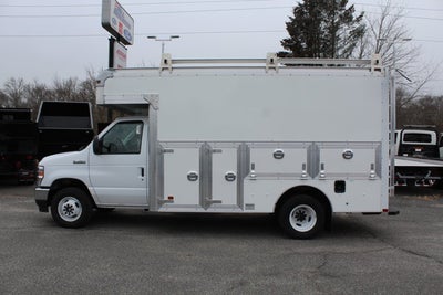 2026 Ford Econoline Cutaway E-450 DRW