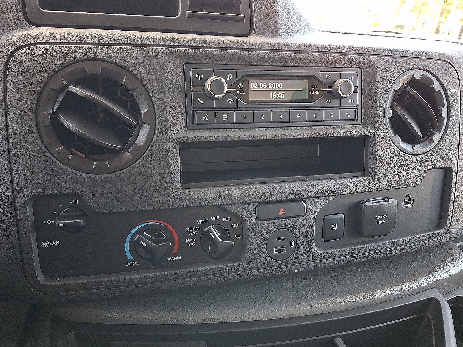 2027 Ford Econoline Cutaway E-450 DRW