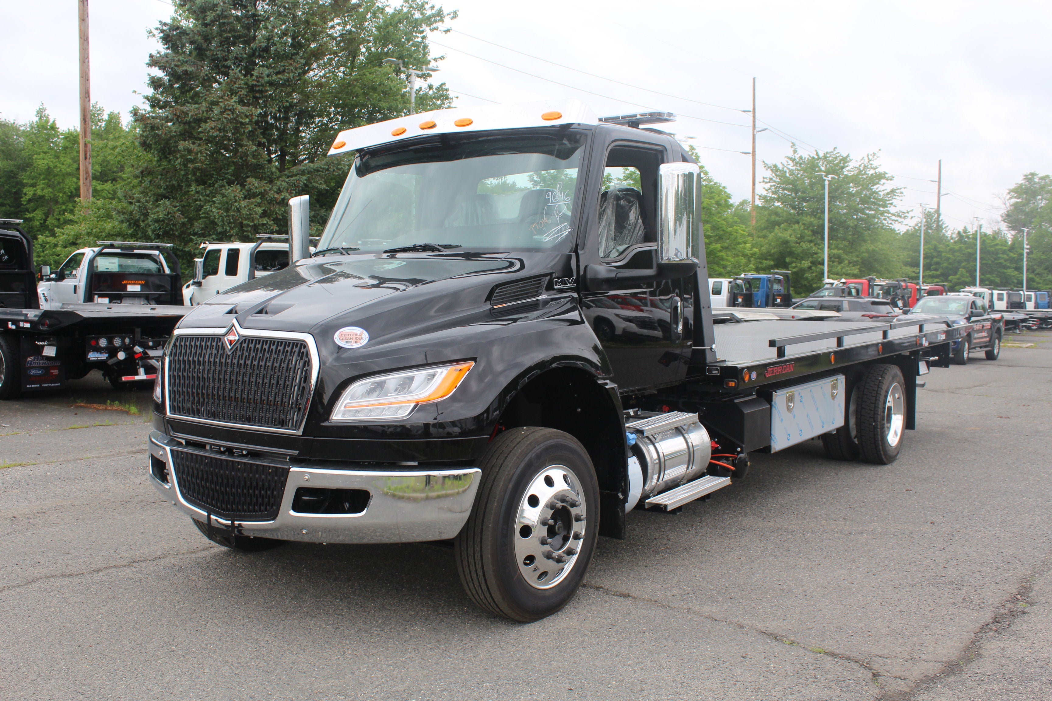 2027 International MV607 Jerr-Dan 6-Ton Steel XLP SD Carrier