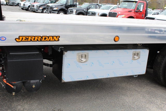 2025 International MV607 22 FT Aluminum 4x2 Carrier Jerr-Dan