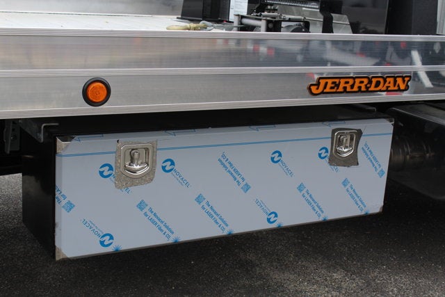 2025 International MV607 22 FT Aluminum 4x2 Carrier Jerr-Dan