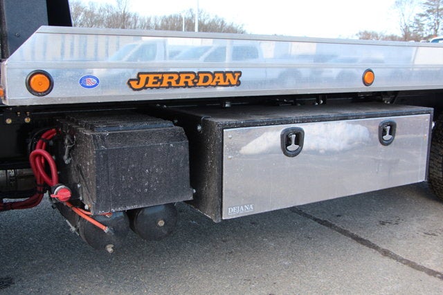 2025 International MV607 22 FT Aluminum 4x2 Carrier Jerr-Dan