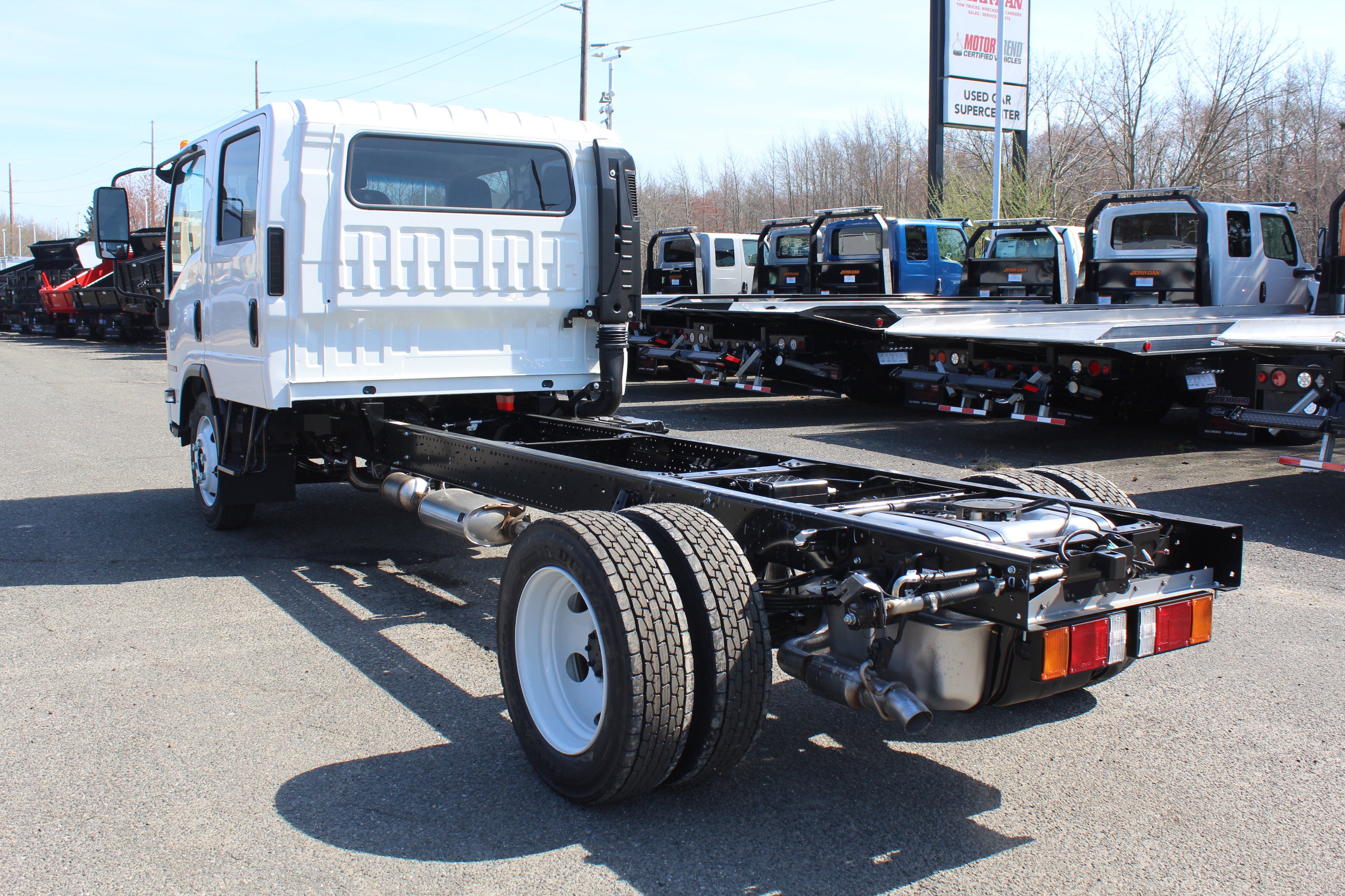 2027 Isuzu NPR Base
