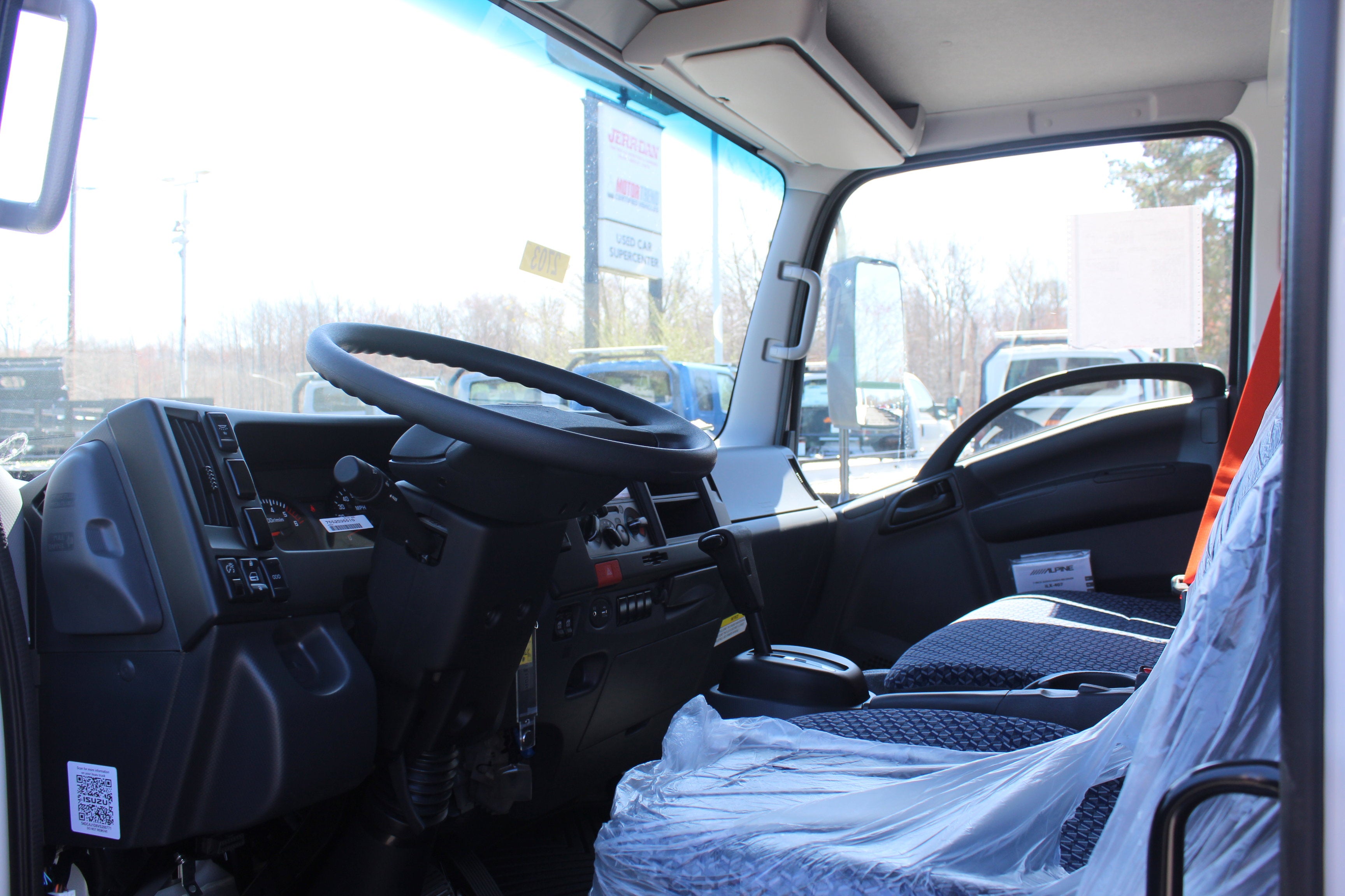 2027 Isuzu NPR Base