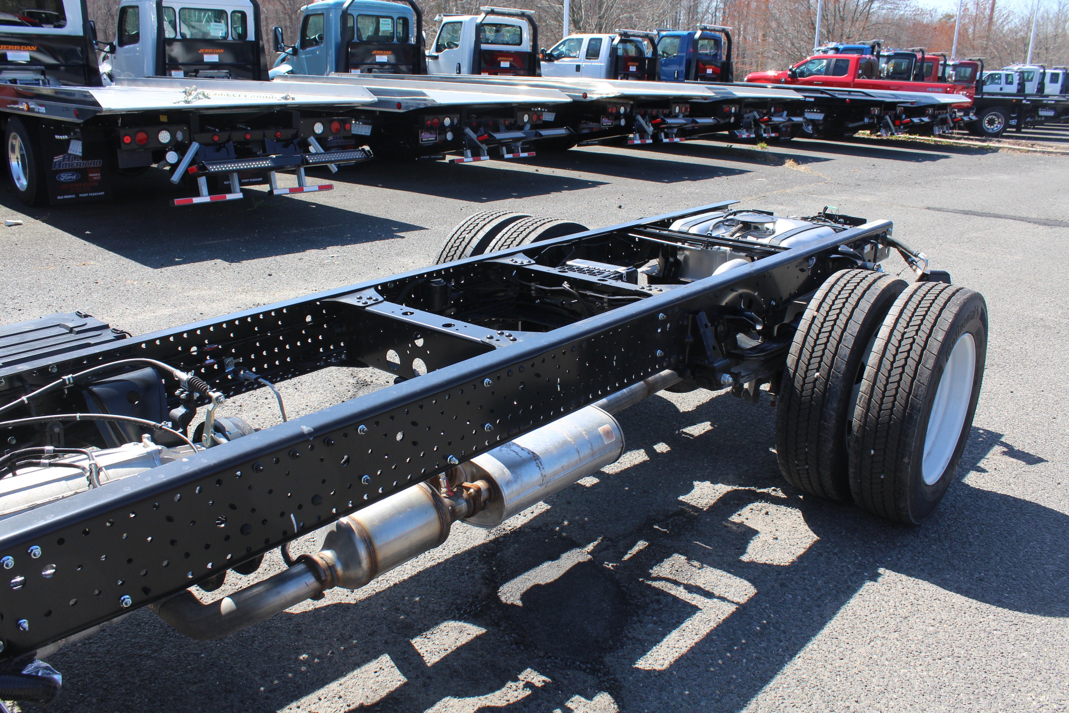2026 Isuzu NPR 14 FT Steel Platform