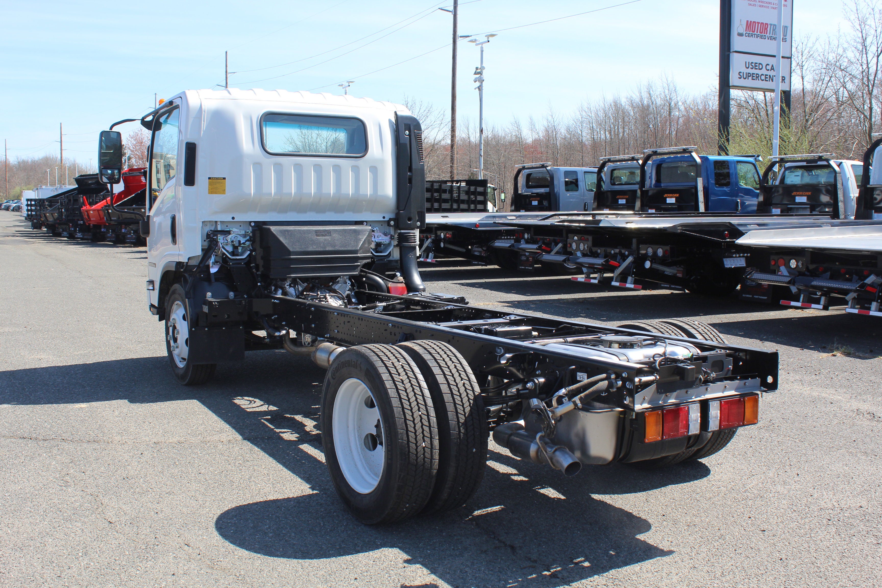 2026 Isuzu NPR 14 FT Steel Platform