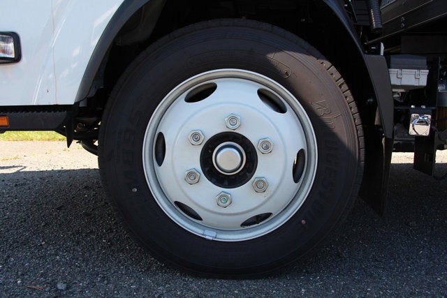 2024 Isuzu NRR 20 FT Dura Box Pro Aluminum