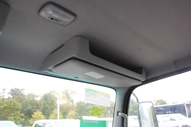 2024 Isuzu NRR 20 FT Box w/ ICC Bumper