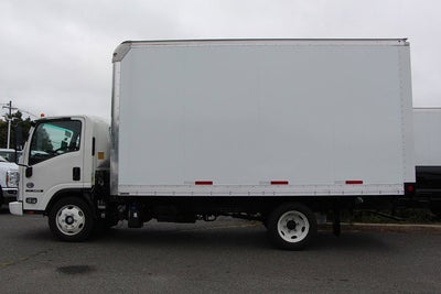 2024 Isuzu NRR 20 FT Box w/ ICC Bumper