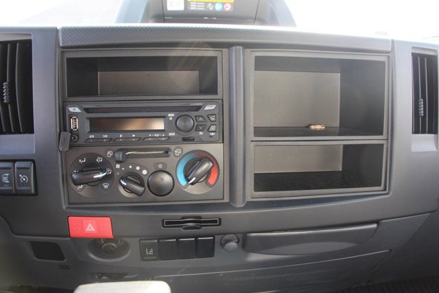 2024 Isuzu NRR 16 FT Box w/ ICC Bumper