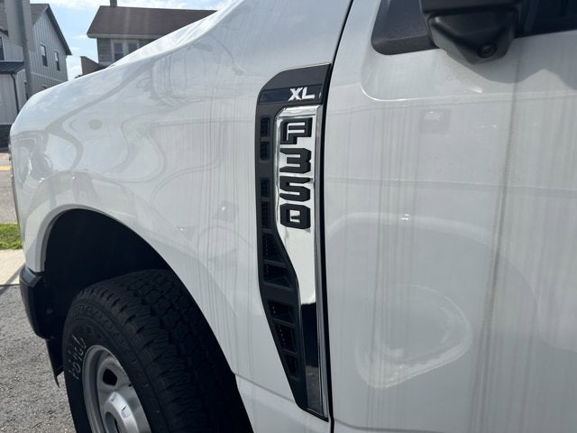 2023 Ford Super Duty F-350 SRW XL