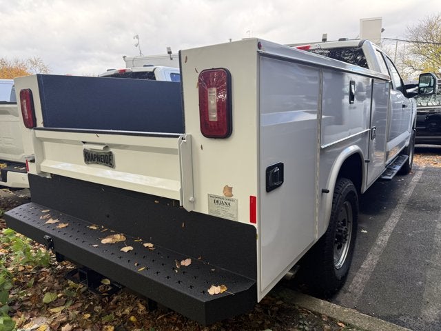 2026 Ford Chassis Cab F-350® XL