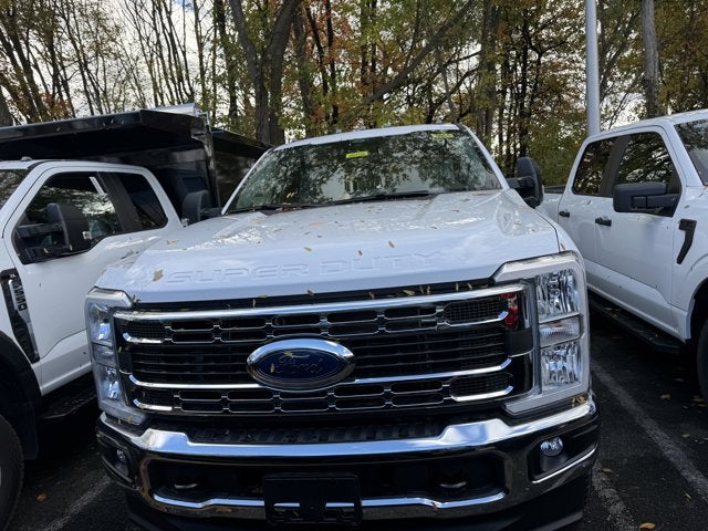 2026 Ford Chassis Cab F-350® XL