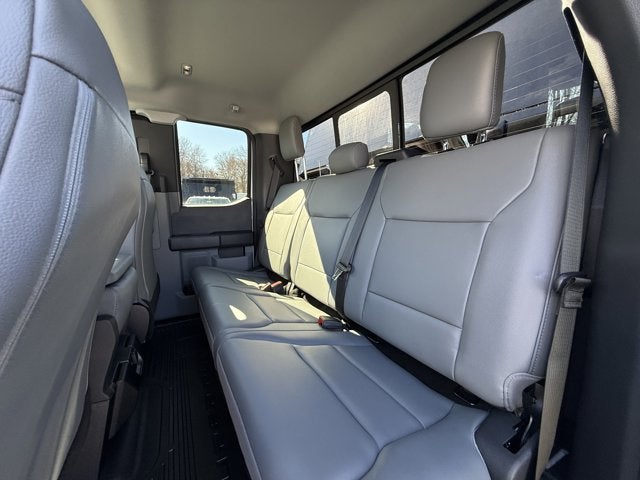 2025 Ford Chassis Cab F-350® XL