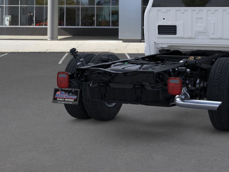 2025 Ford Chassis Cab F-350® XL