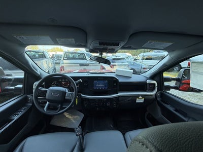 2025 Ford Chassis Cab F-350® XL