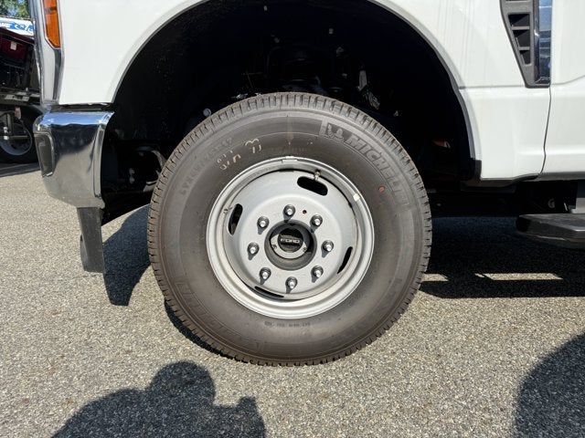 2026 Ford Chassis Cab F-350® XL