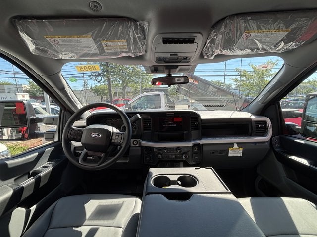 2025 Ford Chassis Cab F-350® XL