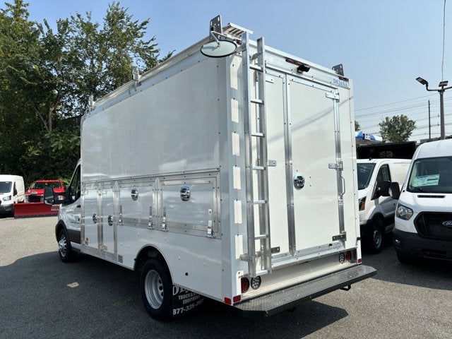 2024 Ford Transit Chassis Cutaway