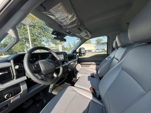 2025 Ford Chassis Cab F-600® XL