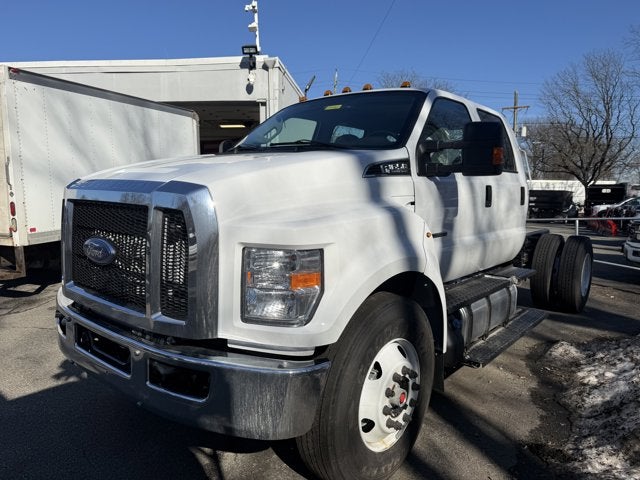 2027 Ford F-650-750 F-650 SD Diesel Straight Frame
