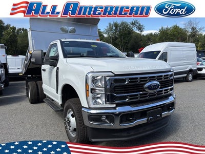 2025 Ford Chassis Cab F-350® XL