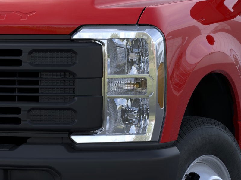 2025 Ford Chassis Cab F-350® XL