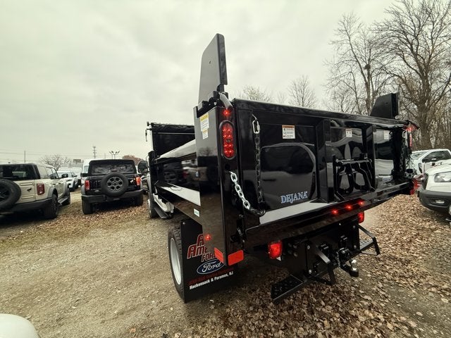 2025 Ford Chassis Cab F-550® XL