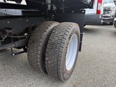 2025 Ford Chassis Cab F-550® XL