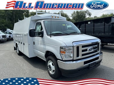 2025 Ford Econoline Cutaway E-350 SRW