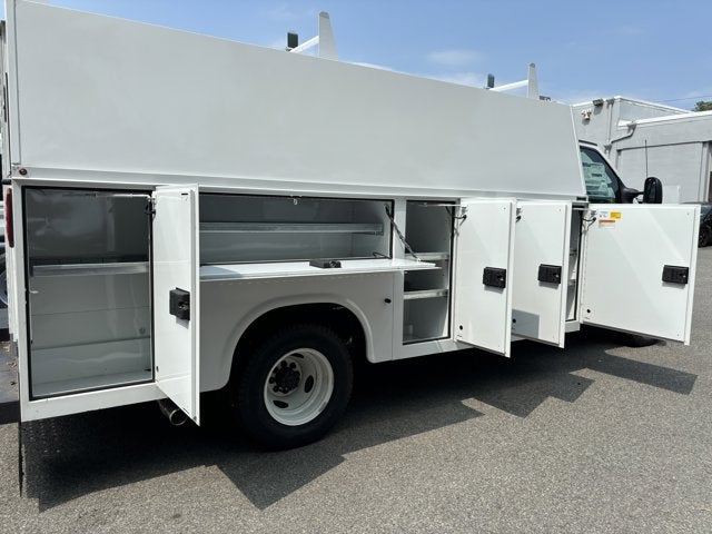 2025 Ford Econoline Cutaway E-350 SRW