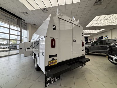 2025 Ford Econoline Cutaway E-350 SRW