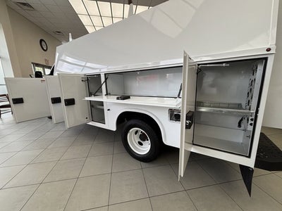 2025 Ford Econoline Cutaway E-350 SRW