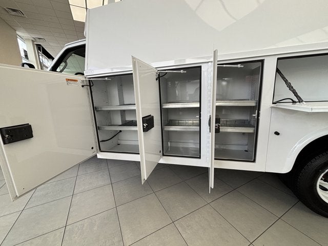 2025 Ford Econoline Cutaway E-350 SRW