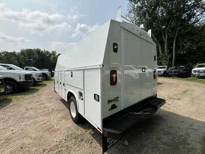 2025 Ford Econoline Cutaway E-350 SRW