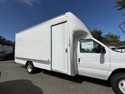 2026 Ford Econoline Cutaway E-450 DRW