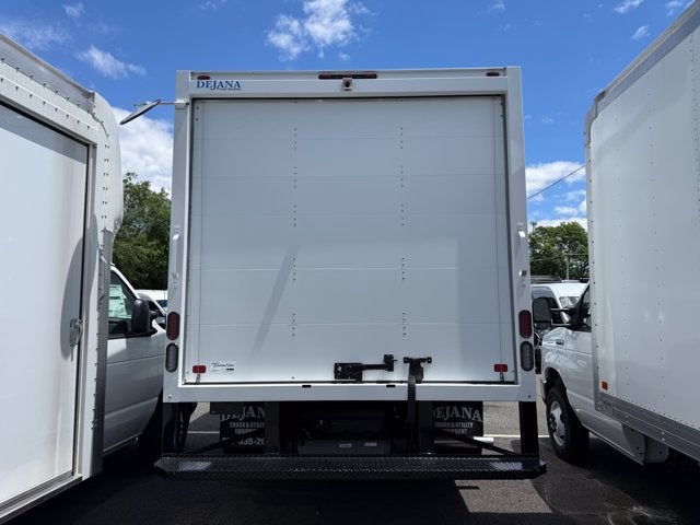2027 Ford Econoline Cutaway E-450 DRW