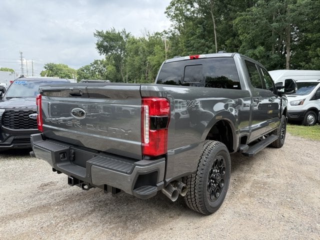 2026 Ford Super Duty F-350® Lariat®