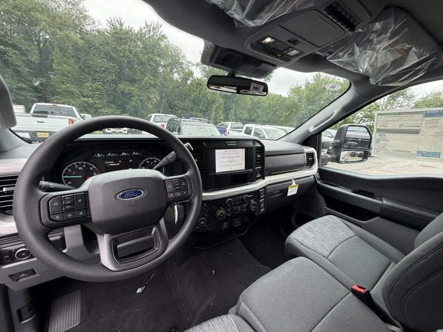 2026 Ford Super Duty F-350® XLT