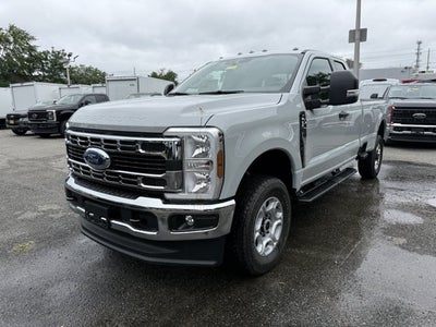 2026 Ford Super Duty F-350® XLT