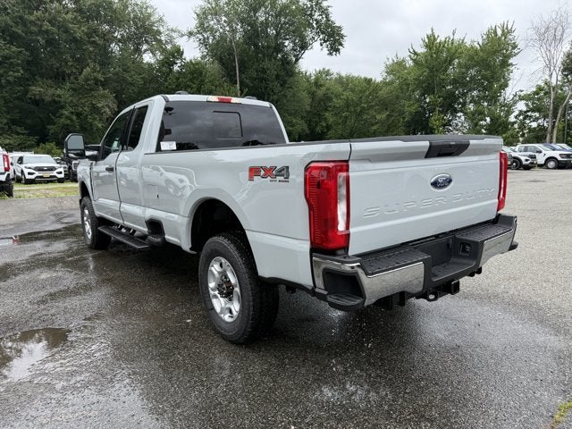 2026 Ford Super Duty F-350® XLT