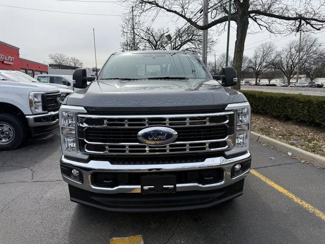 2026 Ford Super Duty F-350® XLT