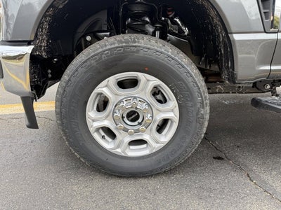 2026 Ford Super Duty F-350® XLT