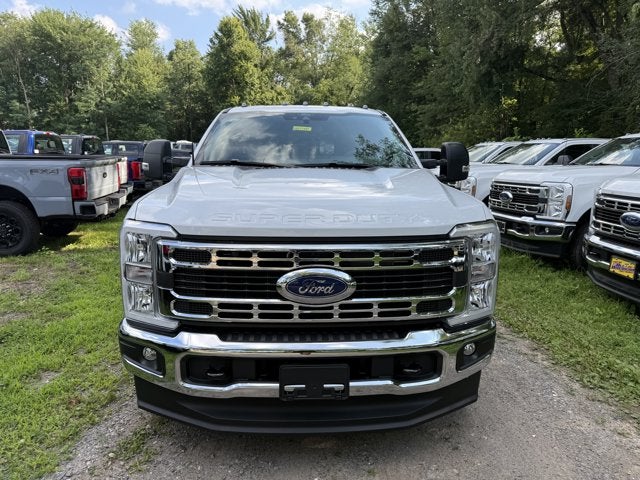 2026 Ford Super Duty F-350® XLT
